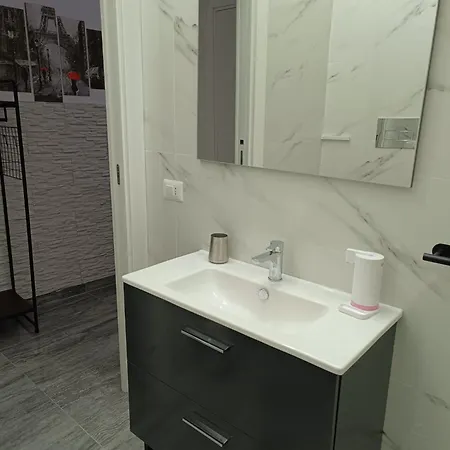 House Garibaldi Street Apartment *