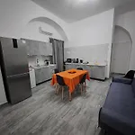 House Garibaldi Street Διαμέρισμα *